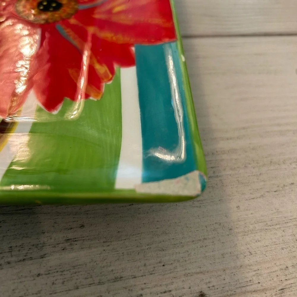Beautifully Painted Plate by Gerbera by CLAY‎ ART